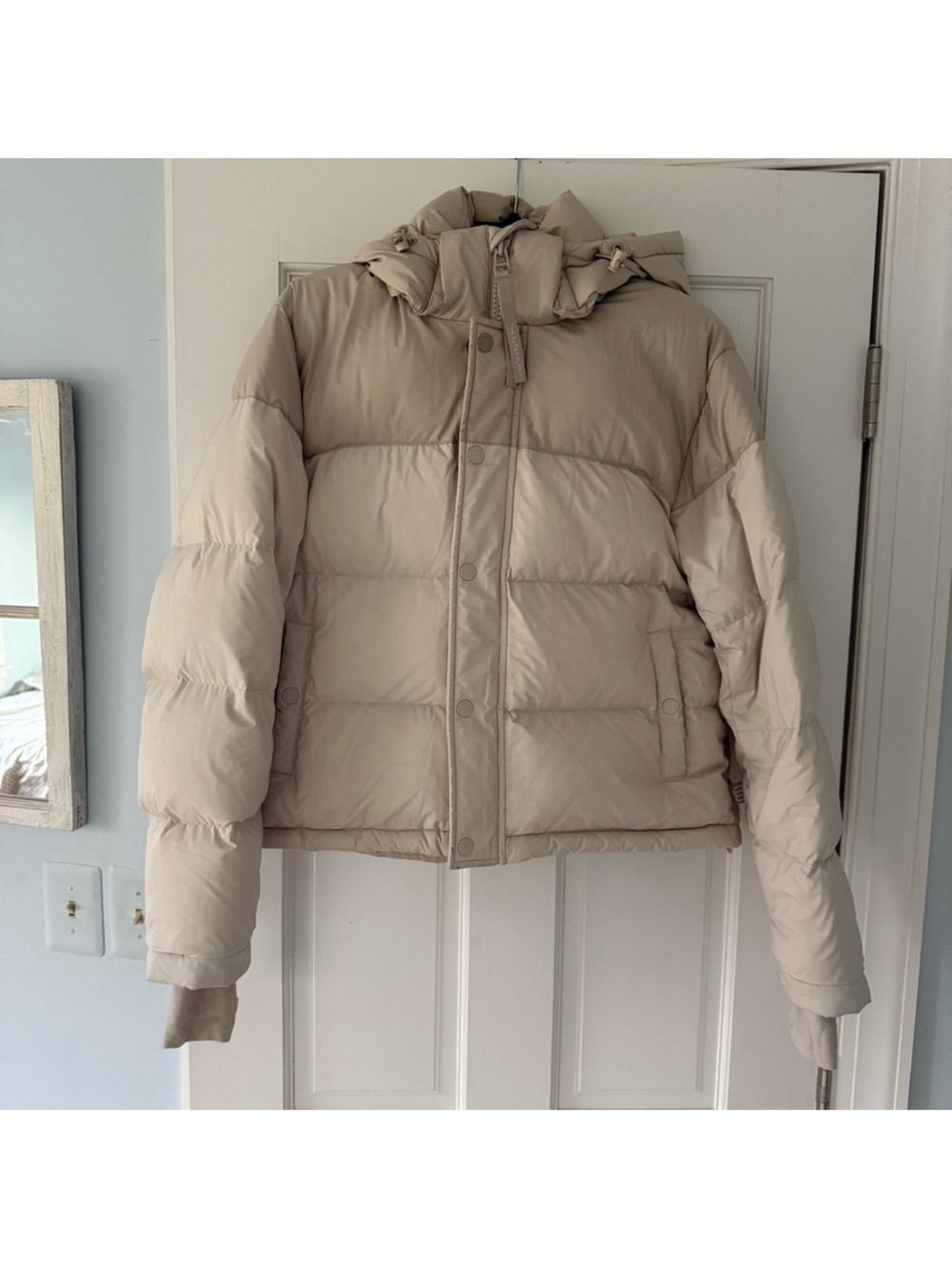 Aritzia Super Puff Cropped Puffer Jacket in two-toned Light Beige